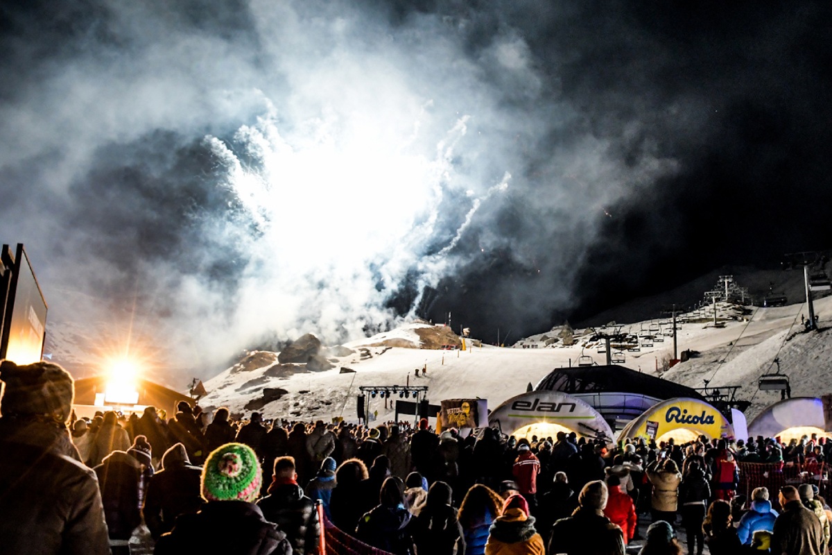 Mountain Show Night